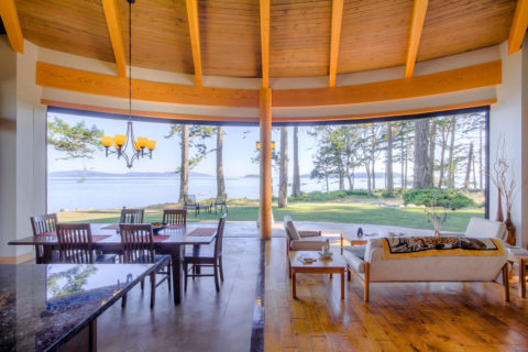 Curve Appeal, Sidney Island, BC. Timberwork by Kettle River Timberworks.