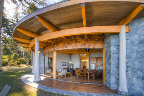 Curve Appeal, Sidney Island, BC. Timberwork by Kettle River Timberworks.