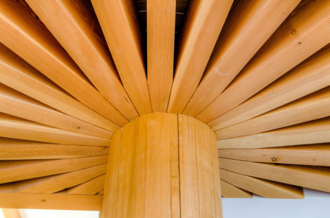 Curve Appeal, Sidney Island, BC. Timberwork by Kettle River Timberworks.