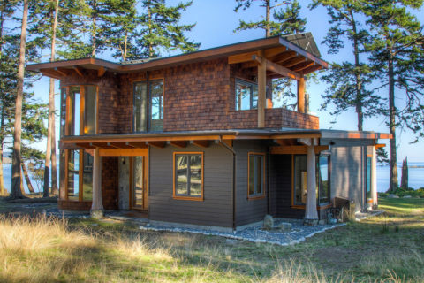 Curve Appeal, Sidney Island, BC. Timberwork by Kettle River Timberworks.