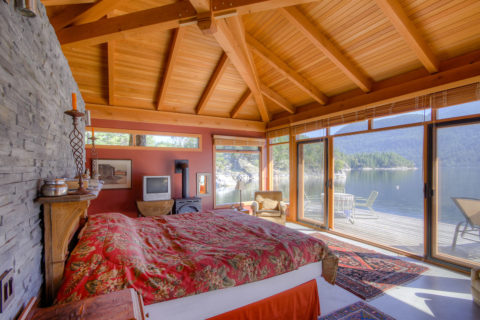 Island Getaway, Sunshine Coast, BC. Timberwork by Kettle River Timberworks.