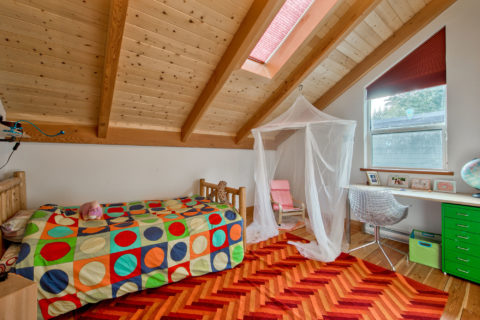 Crumpit Woods Comfort, Squamish, BC. Timberwork by Kettle River Timberworks.